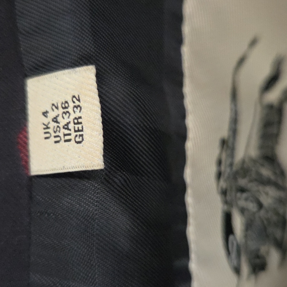 Burberry Red and Black Camo Trench Coat Limited Edition - Picture 11 of 15